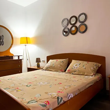 1 * Tirana